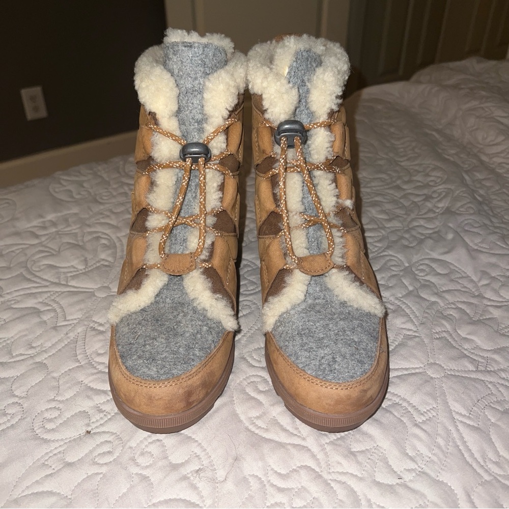 Sorel Joan of Arctic Wedge II - Women’s Size 8